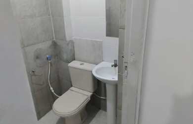 Imagem 2: Suíte individual em frente ao Metrô Butantã tudo incluso