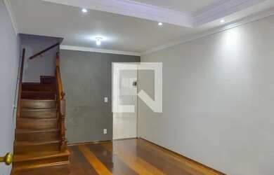 Imagem: A casa possui 2 Dormitórios, 2 Banheiros, 1 Vaga na garagem