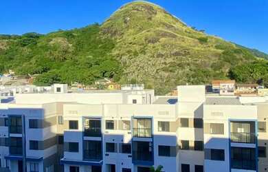 Imagem 3: Mar e montanha. Acomodam 4 pessoas, 1 Vaga na garageme2 Dormitórios