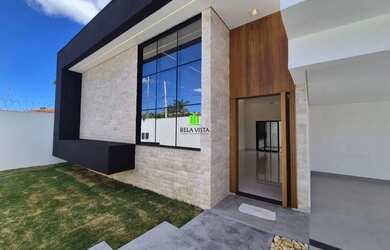 Imagem: A casa possui 3 Dormitórios, 4 Banheiros, 4 Vagas na garagem