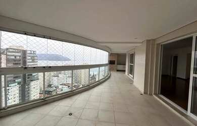 Imagem: O apartamento possui 4 Dormitórios, 5 Banheiros, 3 Vagas na