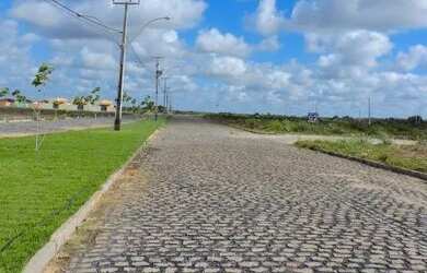 Imagem: A chácara possui 200m² de Área, Área de serviço e Varanda