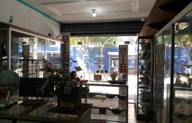 Imagem: O depósito para alugar possui e está localizado em Centro