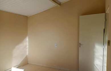 Imagem 5: Casa no Jardim Carpas. Churrasqueira, Varanda, 250m² de Áreae5 Vagas...