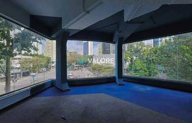 Imagem: O depósito possui 400m² de Área e está localizado em Savassi