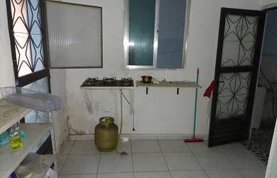 Imagem: A casa possui 1 Dormitório, 1 Banheiro, 28m² de Área e está