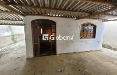 Imagem 2: Casa em Montes Claros, no bairro Jardim São Luiz, para venda