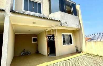 Imagem: A casa possui 3 Dormitórios, 2 Banheiros, 2 Vagas na garagem