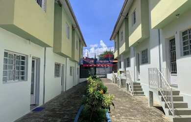 Imagem: A casa em condomínio possui 2 Dormitórios, 2 Banheiros, 1