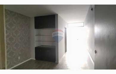 Imagem: O depósito possui 1 Vaga na garagem, 41m² de Área e está