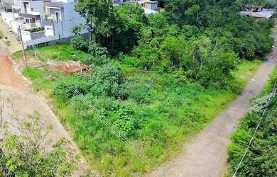 Imagem: O terreno possui 152m² de Área e está localizado em Feitoria