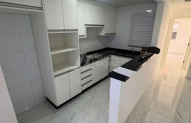 Imagem: O apartamento possui 2 Dormitórios, 1 Banheiro e 1 Vaga na