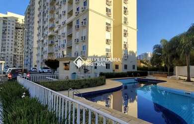 Imagem: O apartamento possui 3 Dormitórios, 2 Banheiros, 1 Vaga na