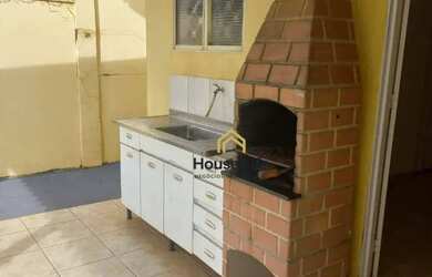 Imagem: A casa à venda possui 3 Dormitórios, 3 Banheiros, 165m² de