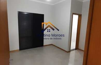 Imagem 8: Linda casa térrea com piscina e lareira no condomínio Residencial Atibaia