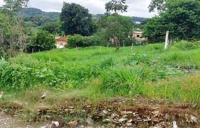 Imagem: O terreno possui 360m² de Área e está localizado em Ipatinga