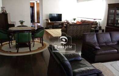 Imagem: O apartamento possui 4 Dormitórios, 4 Banheiros, 4 Vagas na