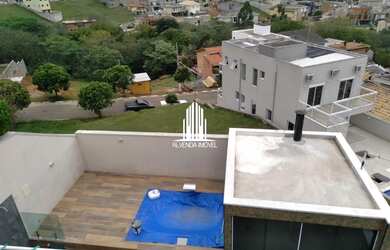 Imagem 3: Casa no Residencial New Ville, com 3 suítes e 4 vagas de garagem