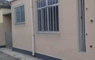 Imagem: A casa possui 1 Dormitório, 1 Banheiro, 70m² de Área e está