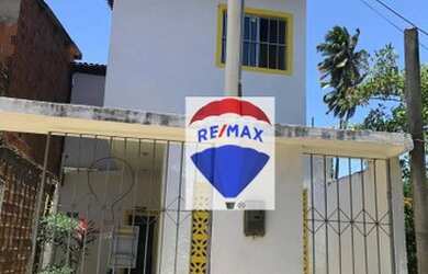 Imagem: A casa possui 2 Dormitórios, 1 Banheiro, 2 Vagas na garagem