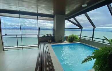 Imagem: O apartamento possui 4 Dormitórios, 5 Banheiros, 3 Vagas na