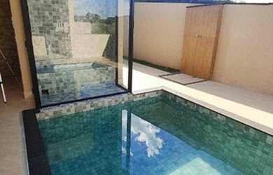 Imagem 16: Casa Alto Padrão. Piscina, Churrasqueira, VarandaeImóvel novo