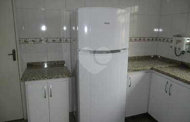 Imagem: O depósito possui 1 Vaga na garagem, 339m² de Área e está