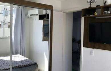 Imagem: O apartamento possui 2 Dormitórios, 1 Banheiro, 1 Vaga na garagem