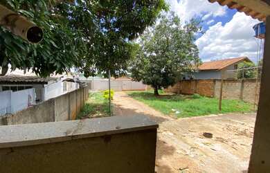 Imagem 1: Excelente Lote com meia água no Veiga jardim