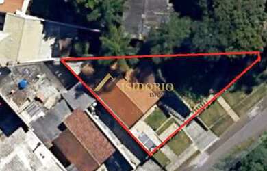 Imagem: O terreno possui 360m² de Área e está localizado em Taboão