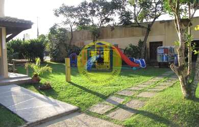 Imagem: A casa em condomínio possui 4 Dormitórios, 3 Banheiros, 2