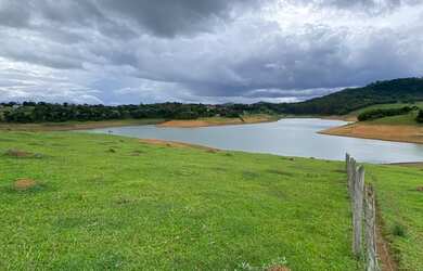 Imagem 6: Terrenos Pé na Água da Represa do Jaguari a Venda no Paiol Grande em...