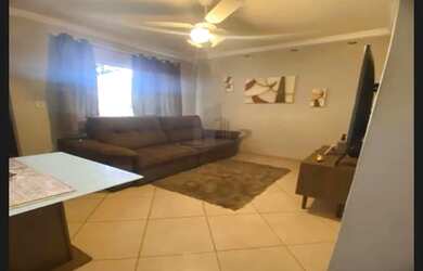 Imagem: A casa possui 2 Dormitórios, 3 Banheiros, 2 Vagas na garagem