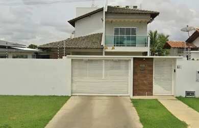 Imagem: A casa possui 3 Dormitórios, 4 Banheiros, 2 Vagas na garagem