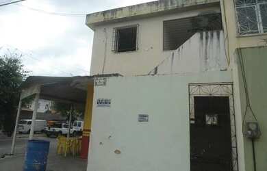 Imagem: A casa possui 2 Dormitórios, 1 Banheiro, 70m² de Área e