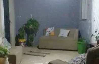 Imagem: A casa possui 2 Dormitórios, 1 Banheiro, 1 Vaga na garagem