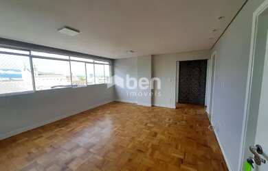 Imagem: O apartamento possui 2 Dormitórios, 2 Banheiros, 89m² de Área