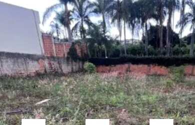 Imagem: O terreno possui 800m² de Área e está localizado em Setor