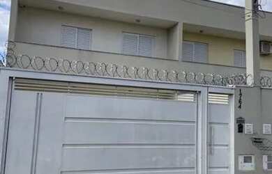 Imagem: O apartamento possui 2 Dormitórios, 2 Banheiros, 2 Vagas na