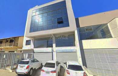 Imagem: O depósito possui 1 Vaga na garagem, 35m² de Área e está