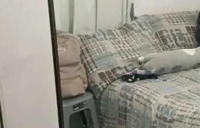 Imagem 2: Alugo quarto para moças. Guarda roupa