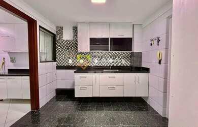 Imagem 7: LNC-Casa espaçosa em Jardim Camburi, perfeita para quem busca conforto...