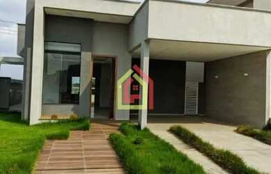 Imagem: A casa possui 3 Dormitórios, 3 Banheiros, 5 Vagas na garagem