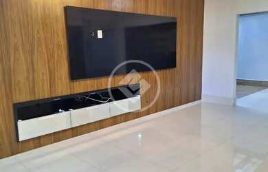 Imagem: A casa em condomínio possui 3 Dormitórios, 1 Banheiro, 2 Vagas