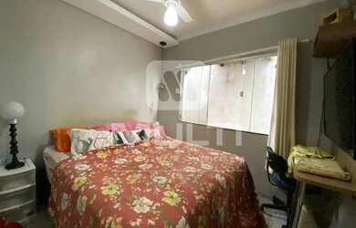 Imagem 12: Casa - SANTA MONICA. Piscina, Churrasqueira, Área de serviçoe229m²...