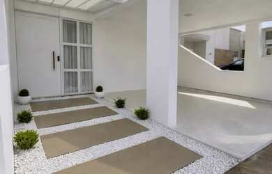 Imagem: A casa em condomínio possui 2 Dormitórios, 3 Banheiros, 2