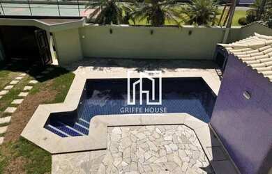 Imagem: A casa em condomínio possui 4 Dormitórios, 4 Banheiros, 2