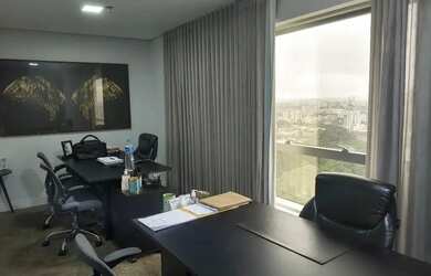 Imagem: O depósito possui 1 Vaga na garagem e 47m² de Área e está