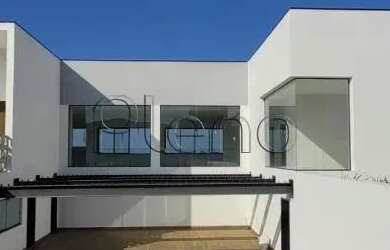 Imagem: A casa em condomínio possui 5 Dormitórios, 5 Banheiros, 5