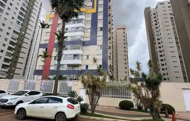 Imagem: O apartamento possui 3 Dormitórios, 1 Banheiro, 2 Vagas na